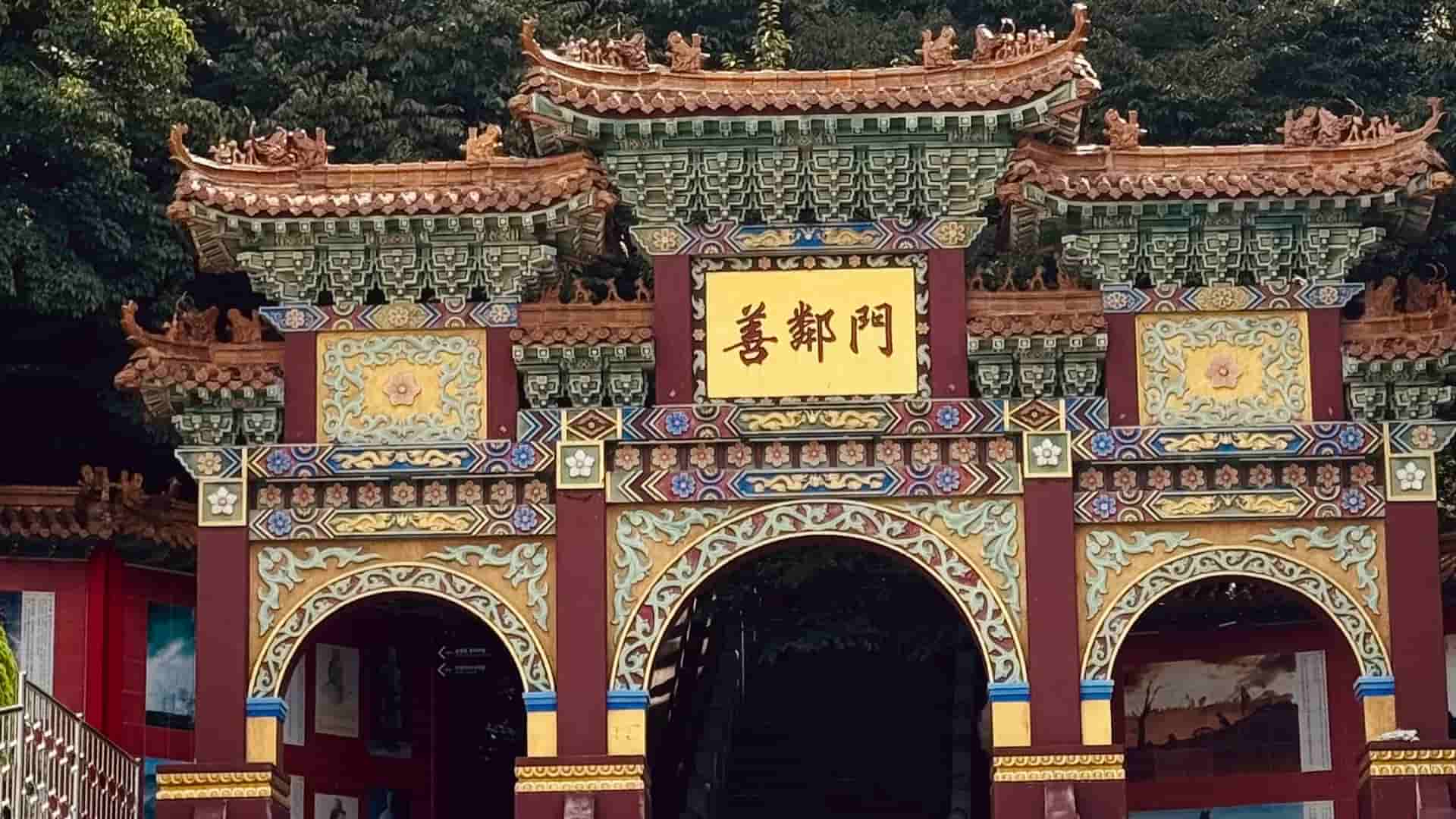 Incheon temple entrance